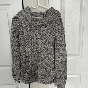 RD Style Black and White Cowl Neck Sweater